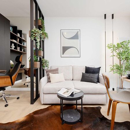Apartment Sarmacka Wilanow With Parking, Sauna & Gym By Noclegi Renters Варшава Екстериор снимка
