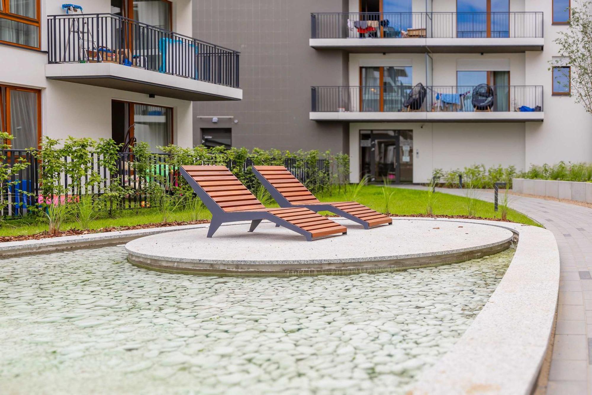 Apartment Sarmacka Wilanow With Parking, Sauna & Gym By Noclegi Renters Варшава Екстериор снимка